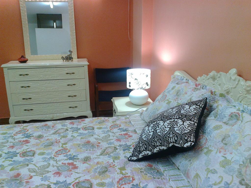 Strenua Santa Maria Suites Trujillo Extérieur photo