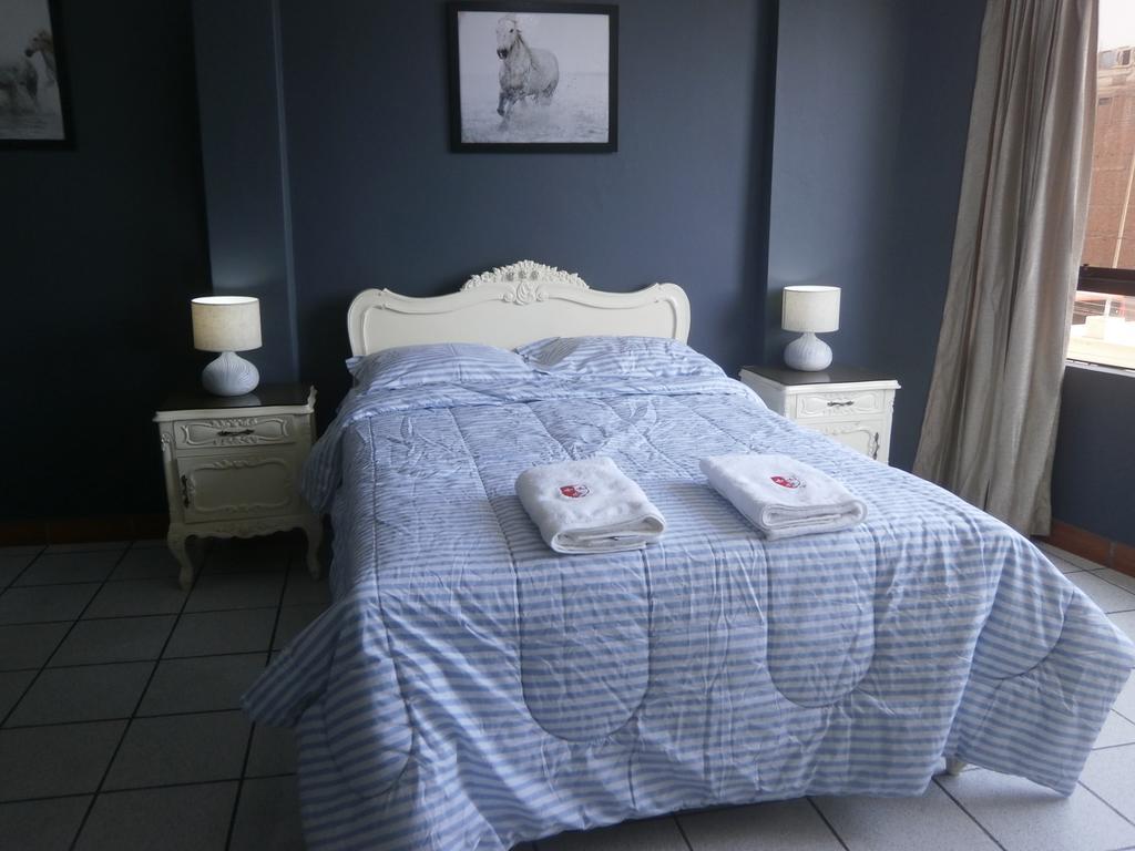 Strenua Santa Maria Suites Trujillo Extérieur photo