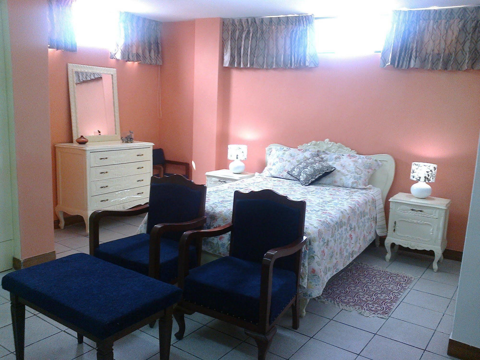 Strenua Santa Maria Suites Trujillo Extérieur photo